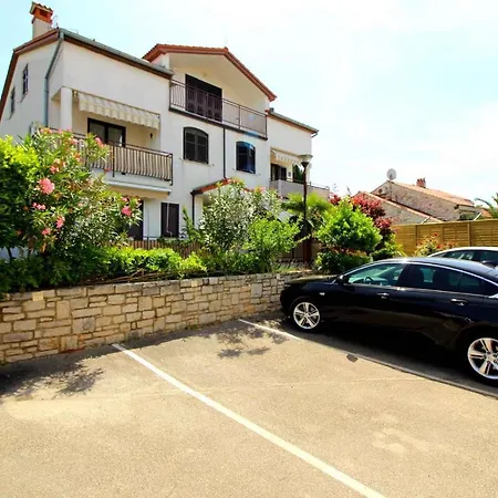 In Porec/istrien 36682 شقة